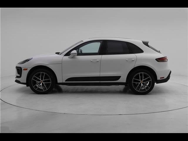 2024 Porsche Macan Base