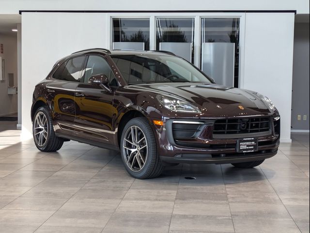 2024 Porsche Macan Base