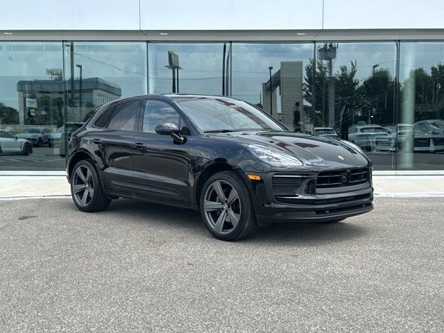 2024 Porsche Macan Base