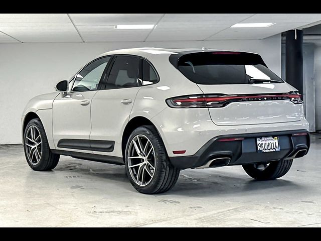 2024 Porsche Macan Base