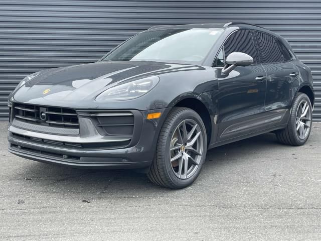 2024 Porsche Macan T