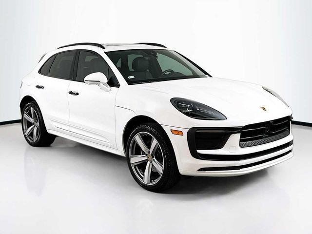 2024 Porsche Macan Base