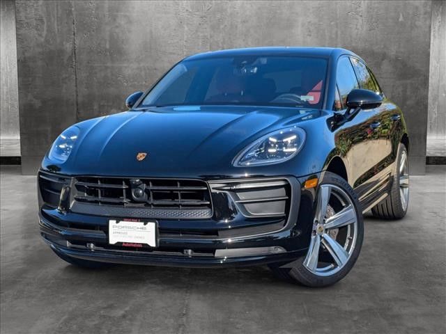 2024 Porsche Macan Base