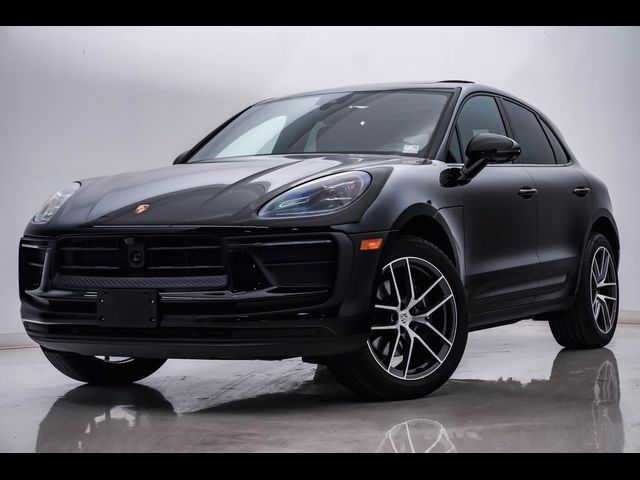 2024 Porsche Macan Base