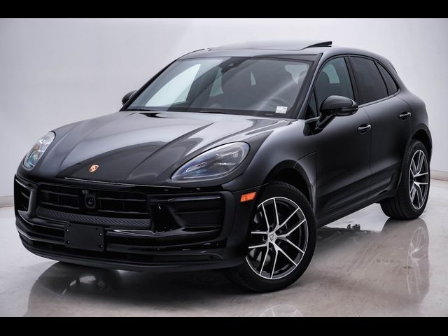 2024 Porsche Macan Base