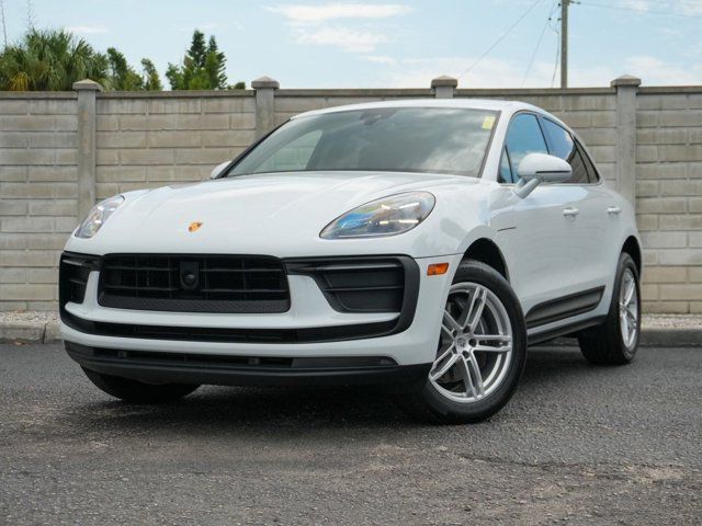 2024 Porsche Macan Base