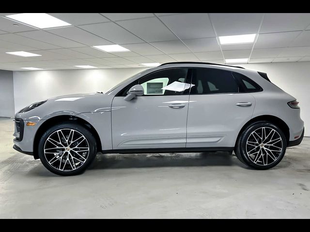 2024 Porsche Macan Base