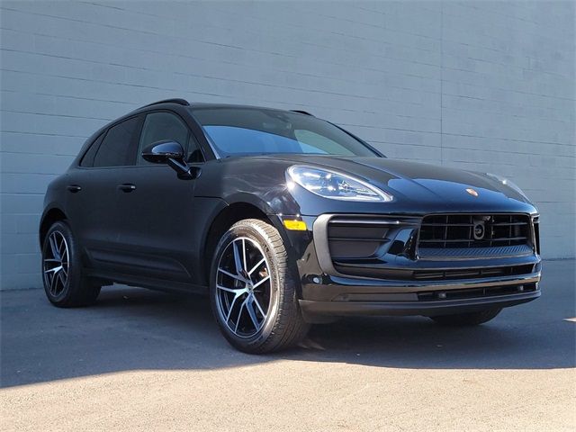 2024 Porsche Macan Base