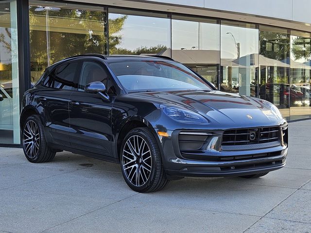 2024 Porsche Macan Base