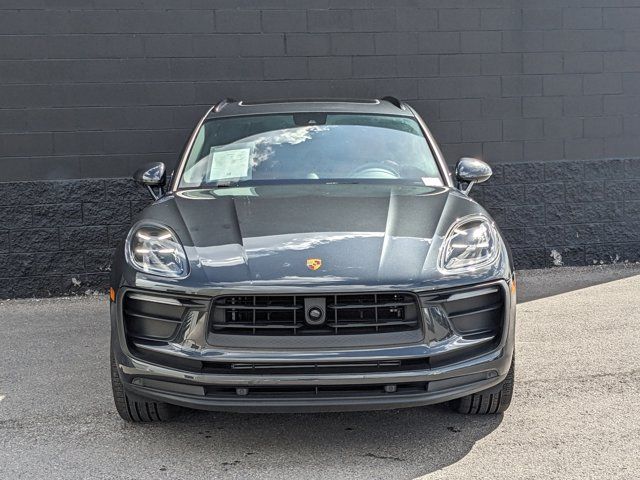 2024 Porsche Macan Base