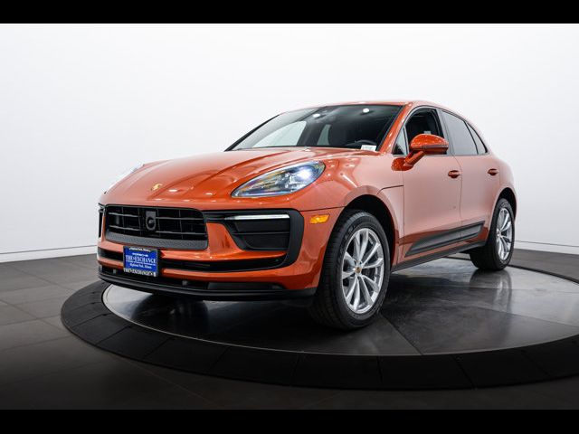 2024 Porsche Macan Base