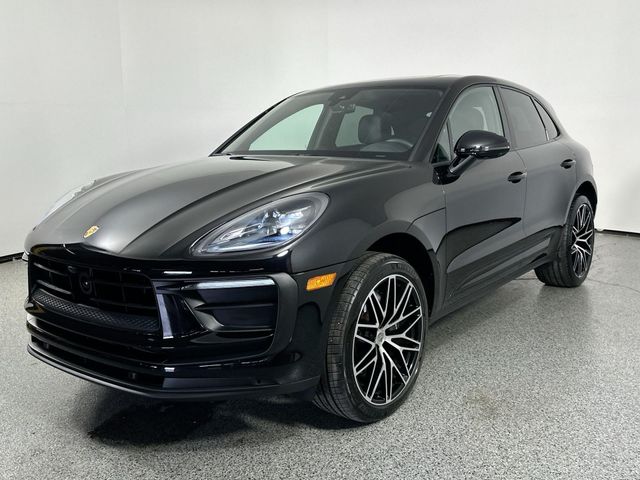 2024 Porsche Macan Base