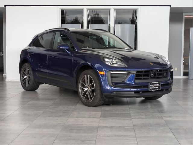 2024 Porsche Macan Base