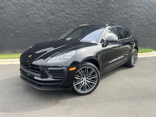 2024 Porsche Macan Base