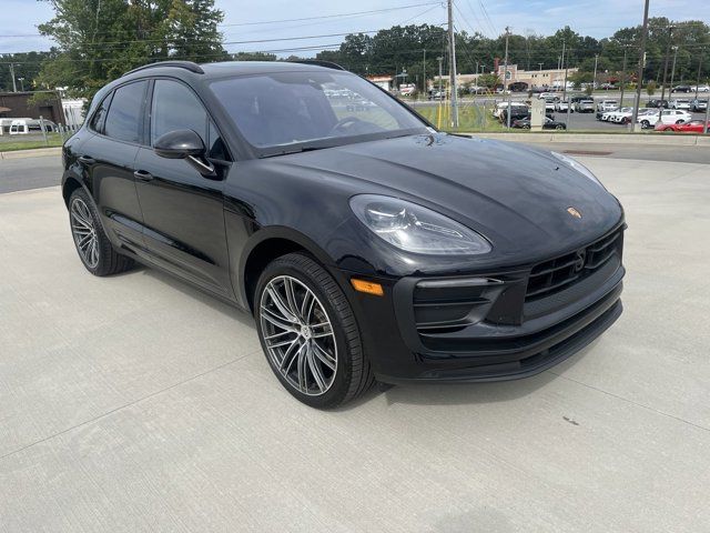 2024 Porsche Macan Base