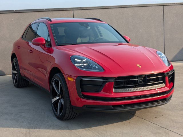 2024 Porsche Macan Base