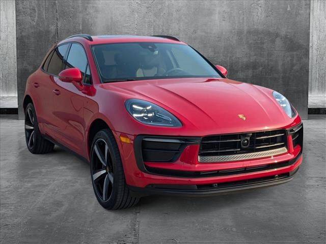 2024 Porsche Macan Base