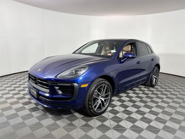 2024 Porsche Macan Base