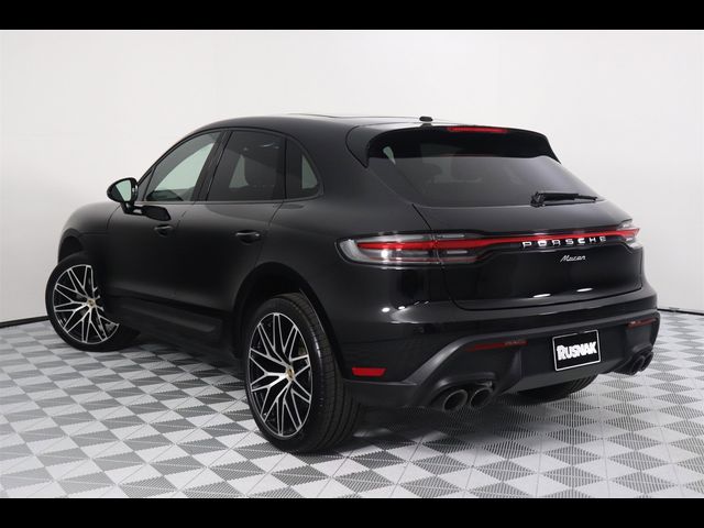 2024 Porsche Macan Base