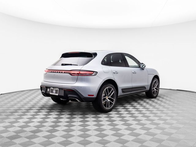 2024 Porsche Macan Base