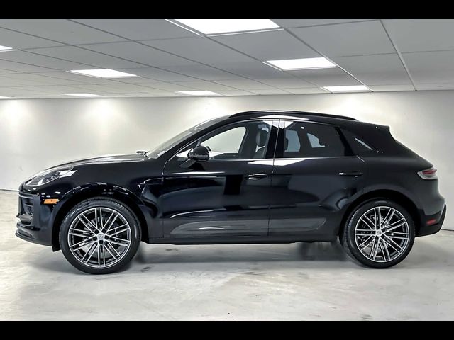 2024 Porsche Macan Base