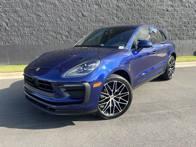 2024 Porsche Macan Base