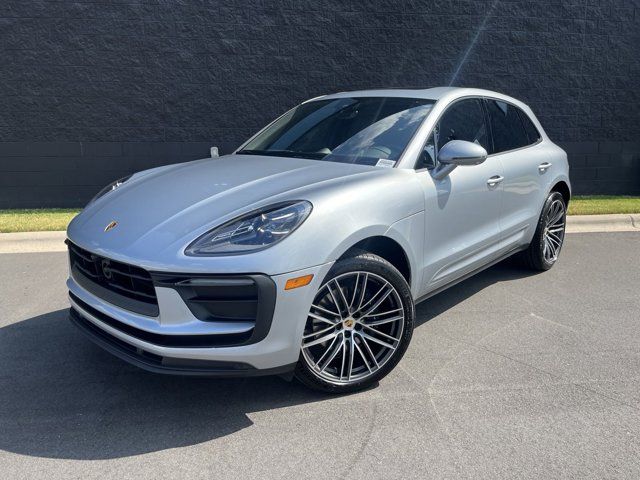 2024 Porsche Macan Base