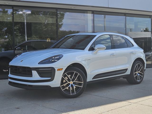 2024 Porsche Macan Base