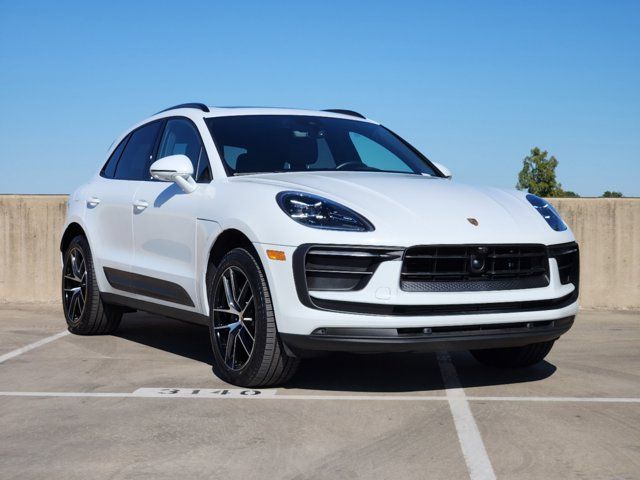 2024 Porsche Macan Base