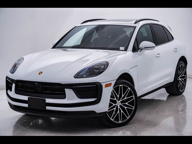 2024 Porsche Macan 