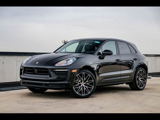 2024 Porsche Macan Base