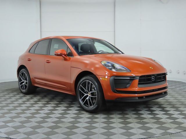 2024 Porsche Macan Base