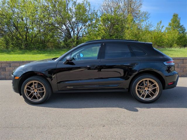 2024 Porsche Macan Base