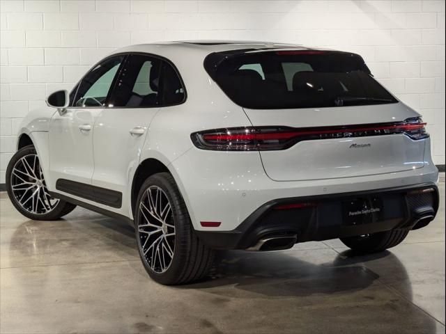 2024 Porsche Macan Base