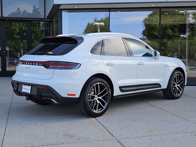 2024 Porsche Macan Base