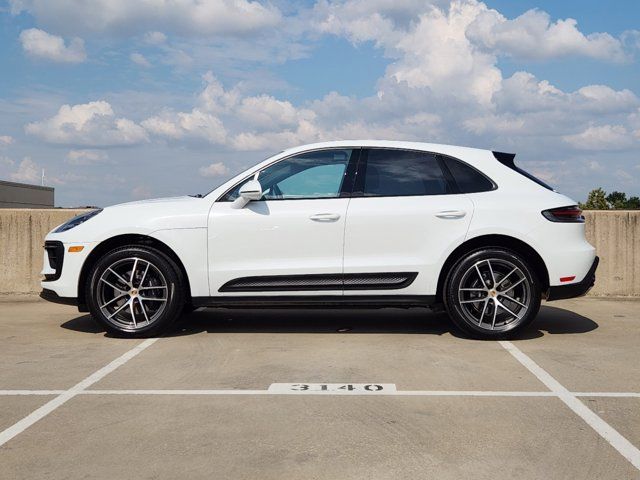 2024 Porsche Macan Base