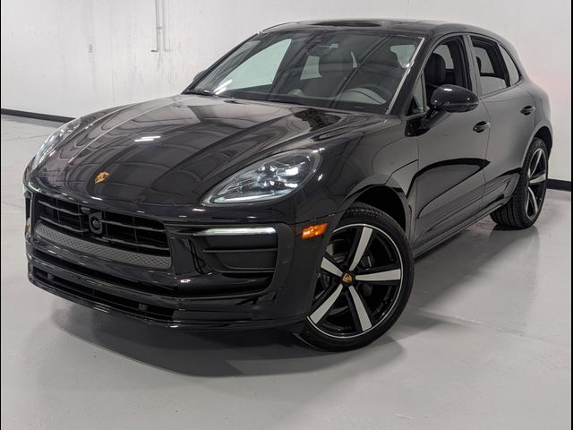 2024 Porsche Macan Base