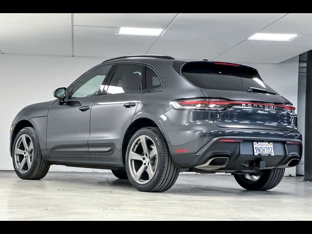 2024 Porsche Macan Base