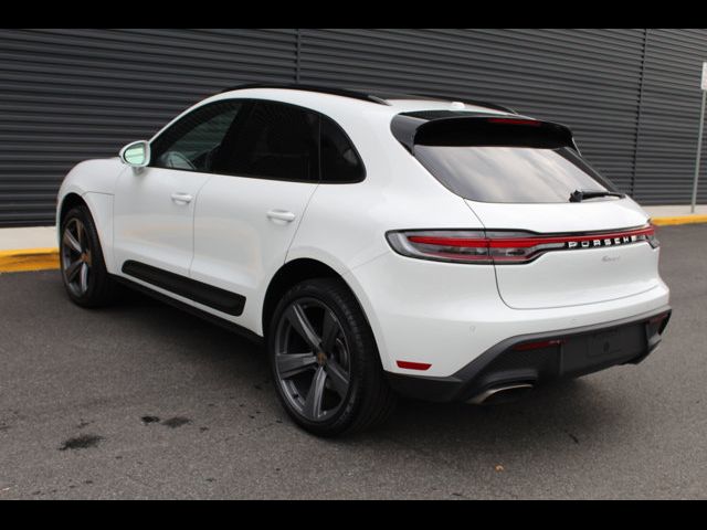 2024 Porsche Macan Base