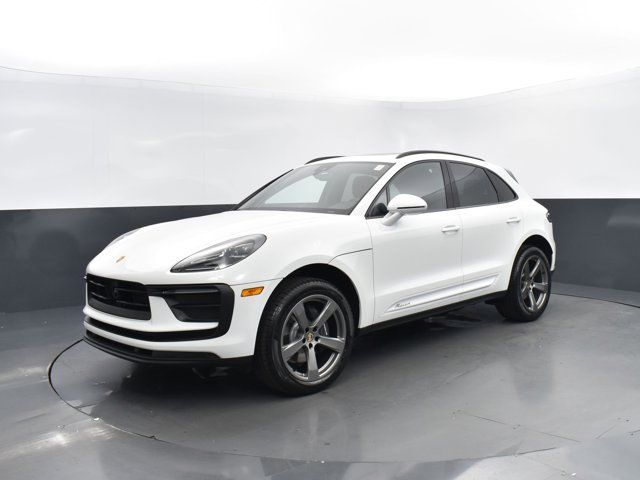 2024 Porsche Macan Base