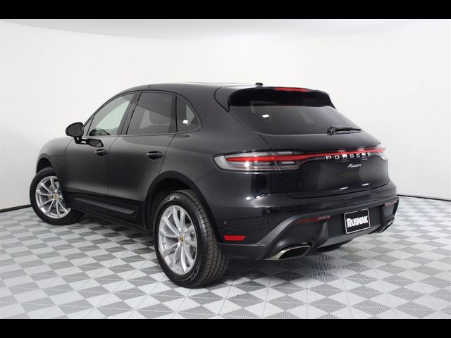 2024 Porsche Macan Base