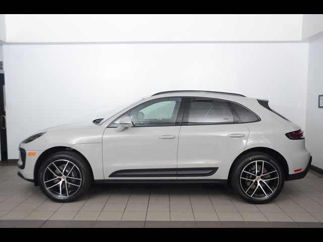 2024 Porsche Macan Base