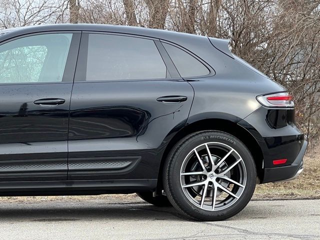 2024 Porsche Macan Base