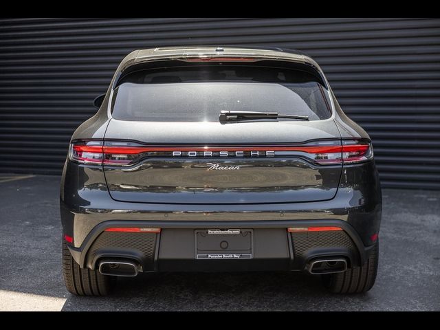 2024 Porsche Macan Base