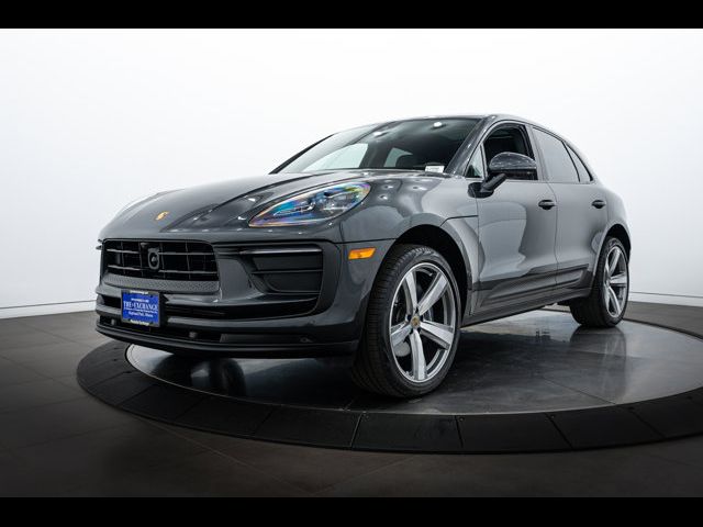 2024 Porsche Macan Base