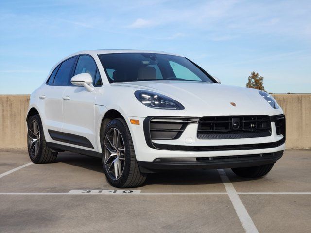 2024 Porsche Macan Base