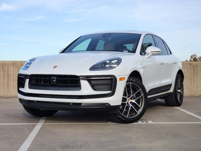 2024 Porsche Macan Base