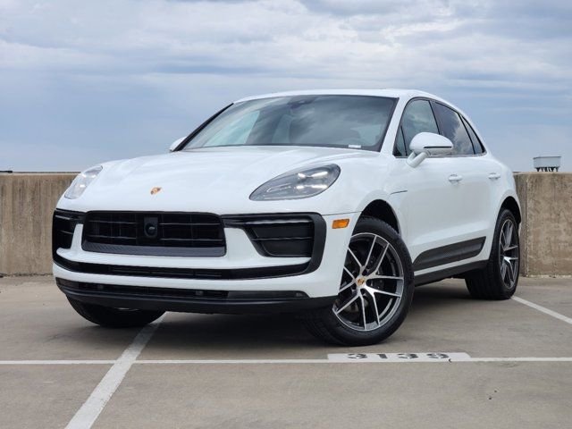 2024 Porsche Macan Base