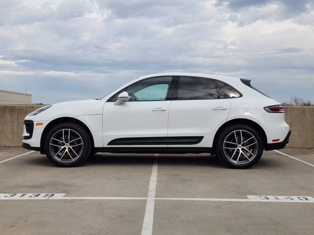 2024 Porsche Macan Base