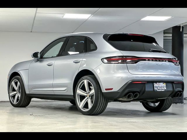 2024 Porsche Macan Base